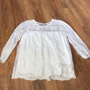 Boutique white lacy top